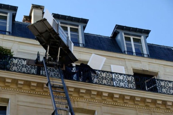 Monte-meuble grande hauteur pour la rénovation des volets